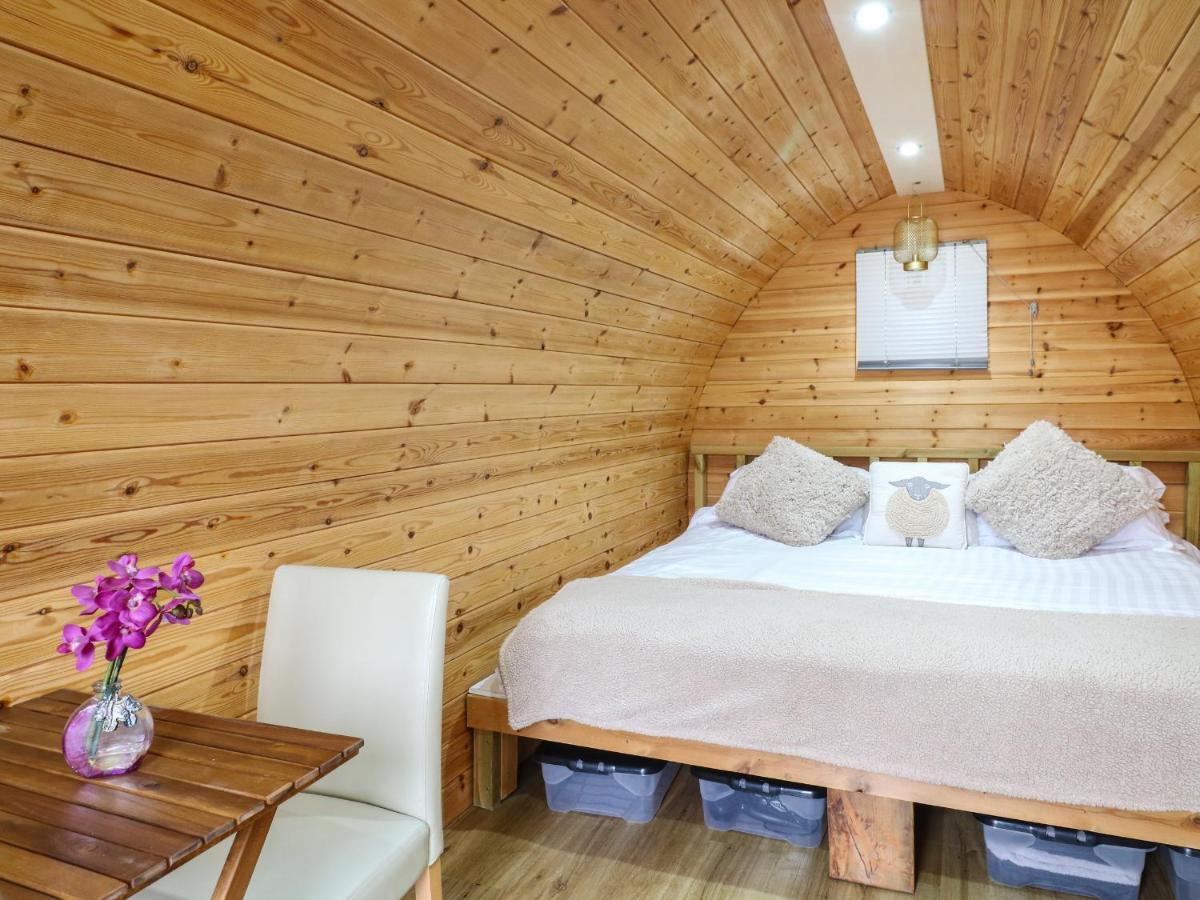 Villa The Pod At Bank House Farm Stafford Exterior foto